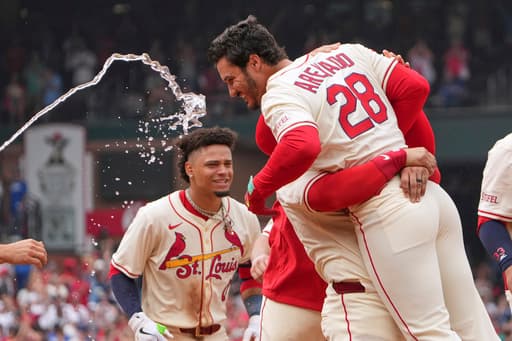 Arenado’s walk-off pinch-hit double sends Cardinals over Dodgers 2-1