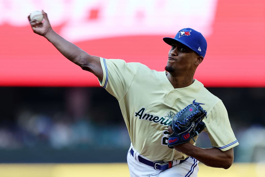 LIDOM: Blue Jays Prospect Yosver Zulueta Will Play For Leones del Escogido This Winter