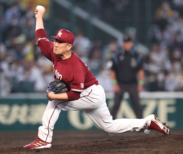 Masahiro Tanaka Signs With Yomiuri Giants