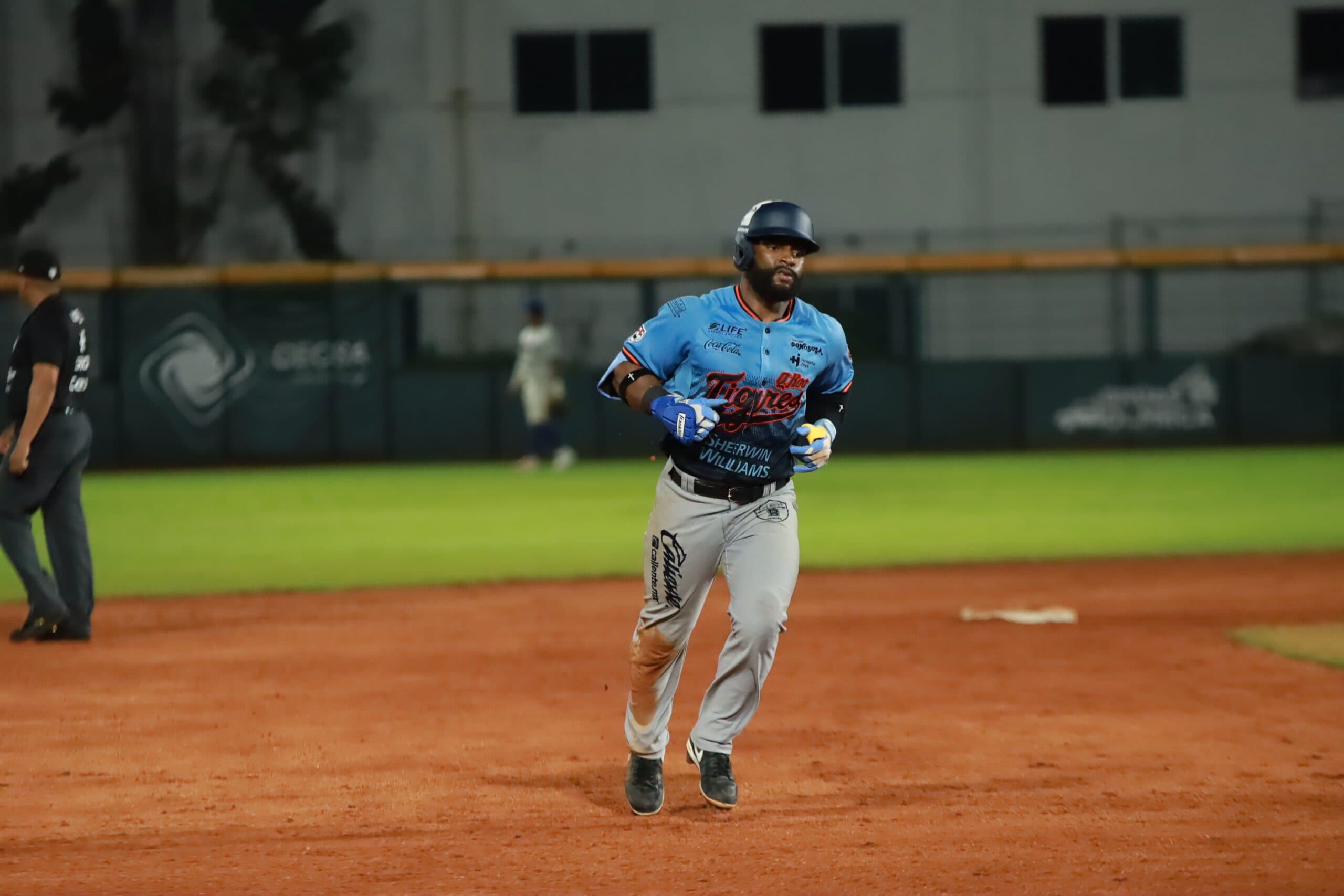 Liga Mexicana de Beisbol: Miles Simington a One-Man Bomb Squad; Algodoneros Have a Soft Opening to Season
