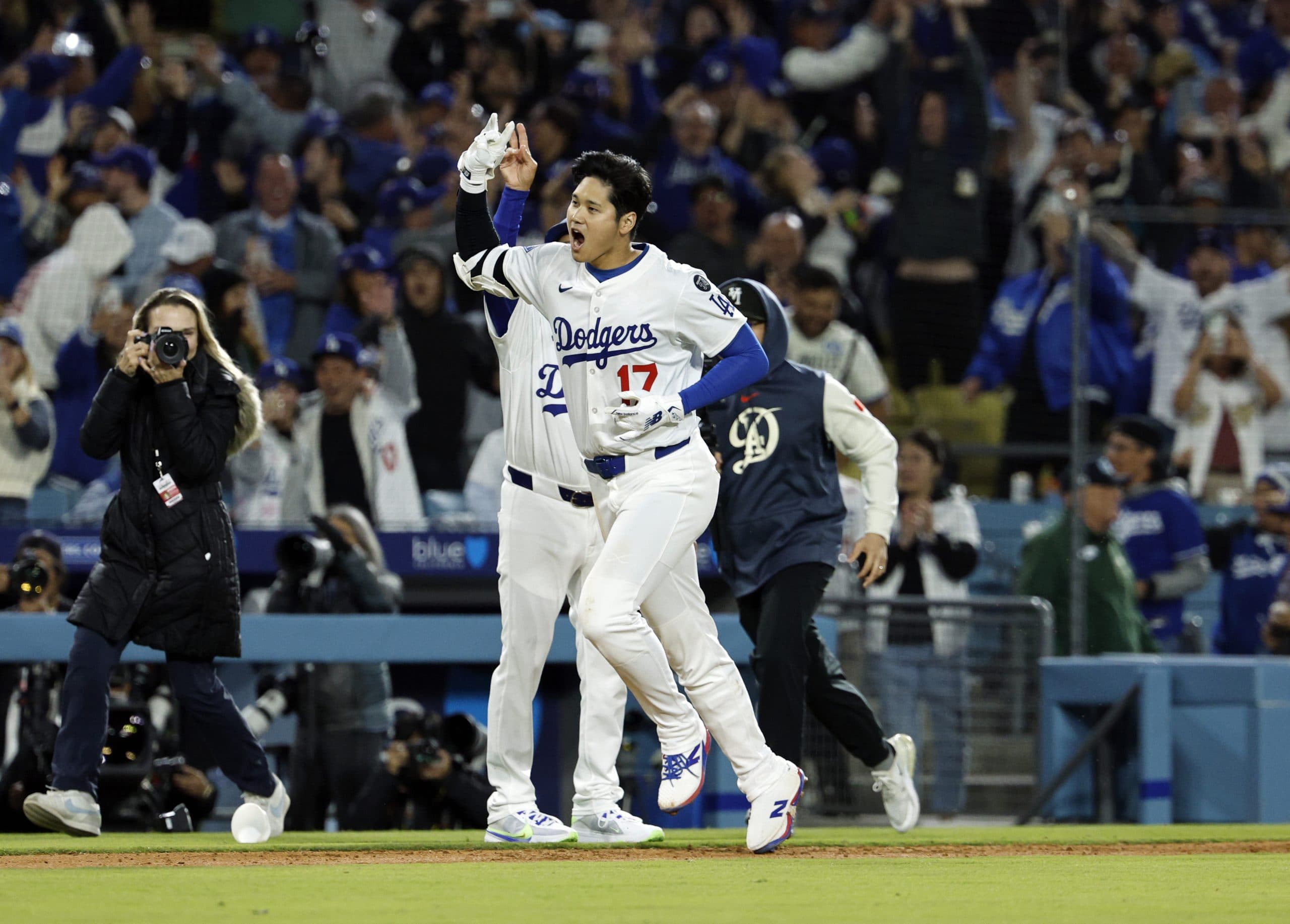 Shohei Ohtani’s 20th homer of season places him in elite Dodgers company