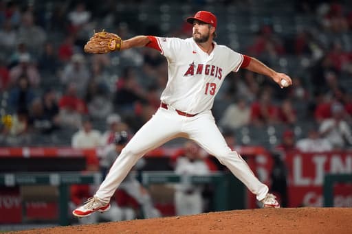 Cubs recall LHP Drew Pomeranz from Triple-A for 2nd stint, option lefty Jordan Wicks