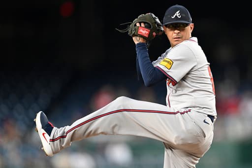 Never can say goodbye: Chavez back with the Braves for the 5th time since 2021 and 6th overall