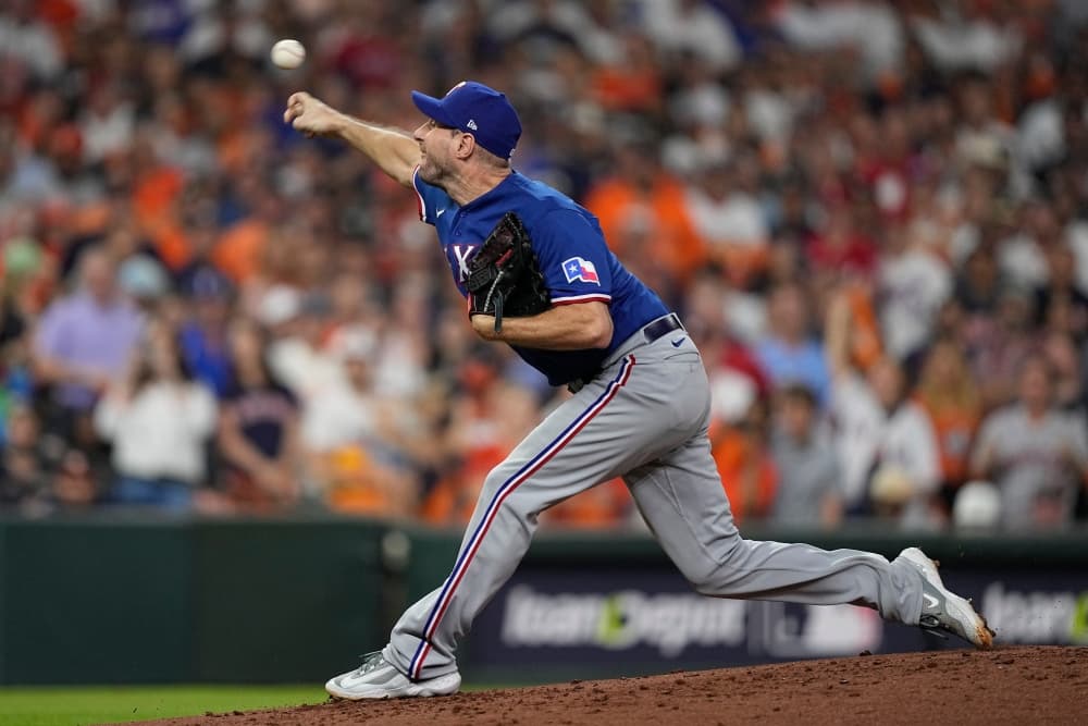 Max Scherzer appears ahead of schedule in return to Rangers from back surgery