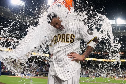 Machado hits a 10th-inning RBI single, lifting Padres past Braves 7-6