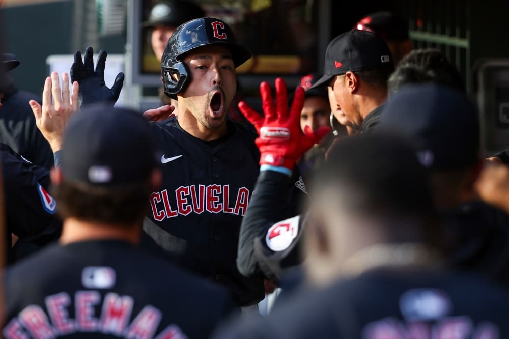 Guardians beat Twins 2-1 to end seven-game losing streak