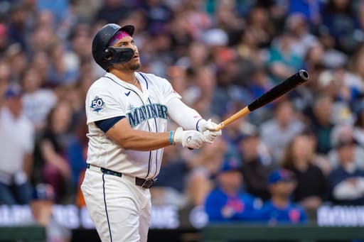 Mariners’ Josh Naylor gets a day off to rest after having back spasms