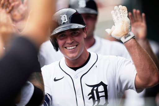 Tigers beat Diamondbacks 7-2, winning 4th straight after a 1-12 slump