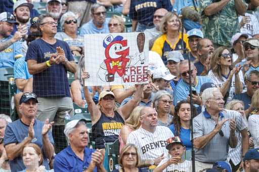 Milwaukee chain offers free burgers after Brewers win 12 straight