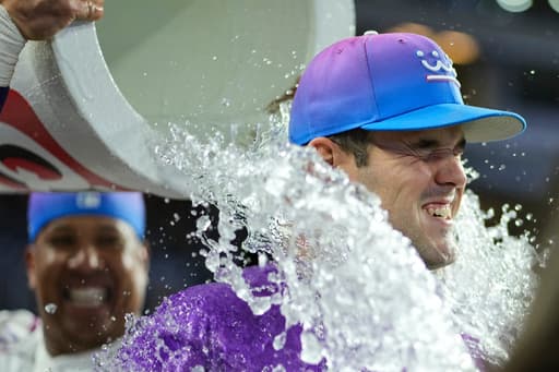 Reds bring 1-0 series lead over Rockies into game 2