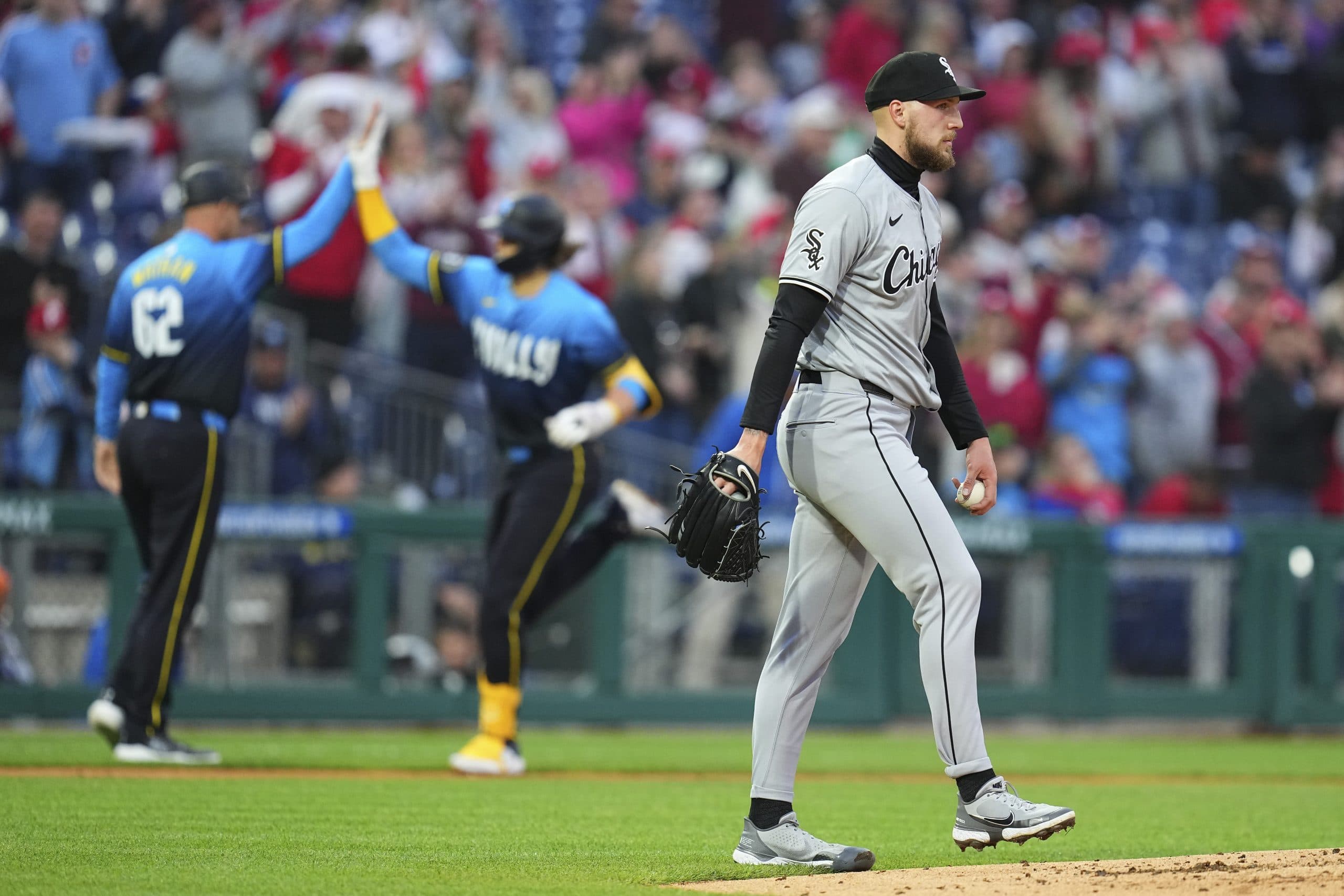 WHERE TO WATCH: Primetime MLB Games Monday, April 29