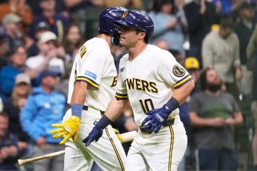 Sal Frelick ends Brewers’ home-run drought in 13-2 blowout of Diamondbacks