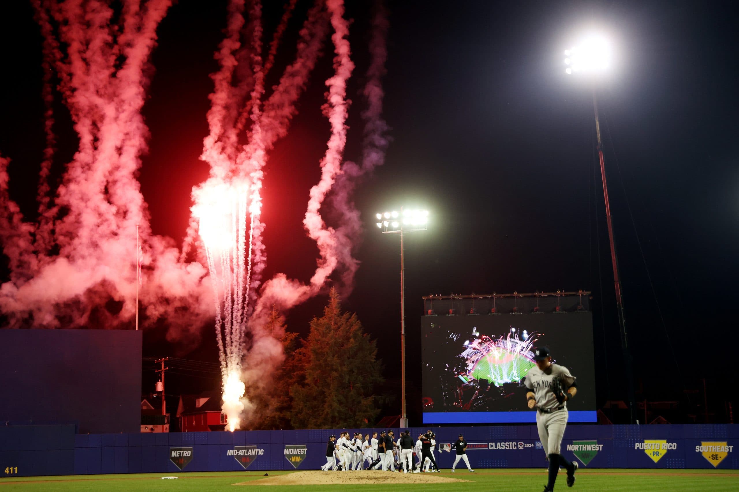 Walk-off Single Wins Little League Classic: MLB Sunday Recap