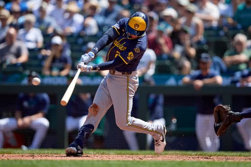 Brewers bang out 17 hits and beat the Mariners 10-2 while HR leader Cal Raleigh sits