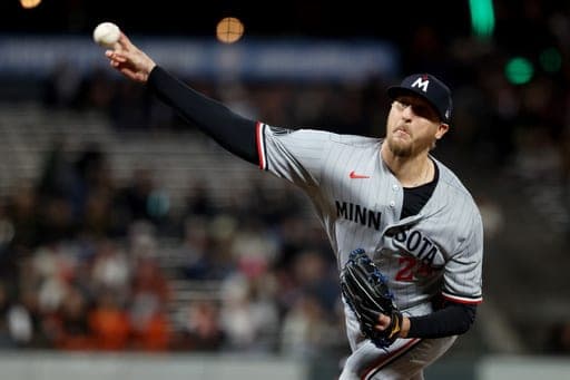 Minnesota Twins pitcher Jeff Hoffman (24) throws against the San Francisco Giants during the ninth inning of a baseball game in San Francisco, Tuesday, Sept. 22, 2026. (AP Photo/Jed Jacobsohn) (AP Photo/Jed Jacobsohn)