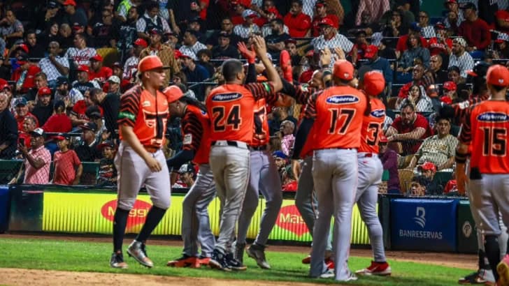 LIDOM: Toros del Este Take Game 3, Climb Back Into Series With 3-2 Win
