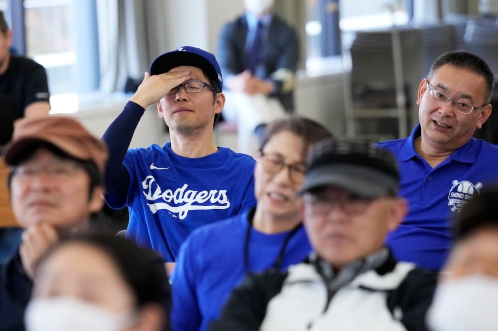 Shohei Ohtani’s hometown waits another day for superstar’s first World Series title
