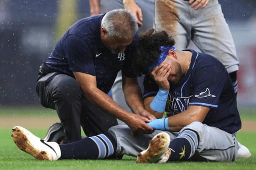 Rays’ Jonathan Aranda collides with Giancarlo Stanton and will miss time with a left wrist injury