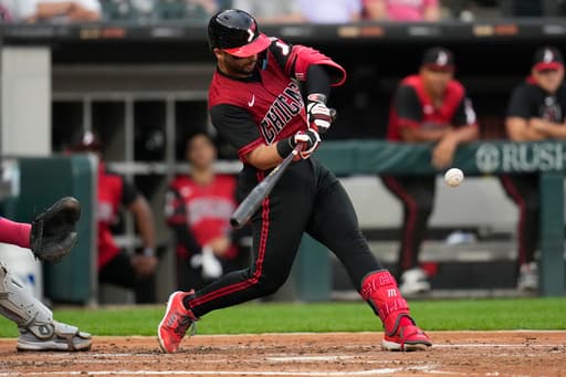 Quero has 4 hits, White Sox hit 4 HRs in 12-5 win over Cubs