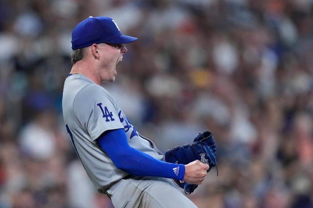 Astros acquire Yusei Kikuchi from Blue Jays for prospect Jake Bloss, Joey Loperfido and prospect