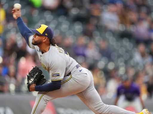Peralta brothers appreciate chance to catch up in series between Freddy’s Brewers and Luis’ Rockies