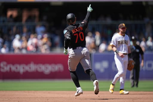 Orioles hit 4 homers off Cortes, beat Padres 7-5 to complete sweep