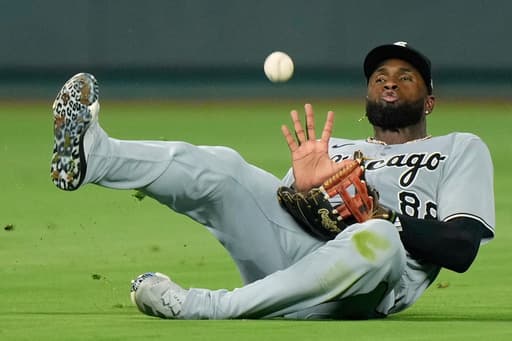 Mets acquire CF Luis Robert Jr. in a trade with the White Sox