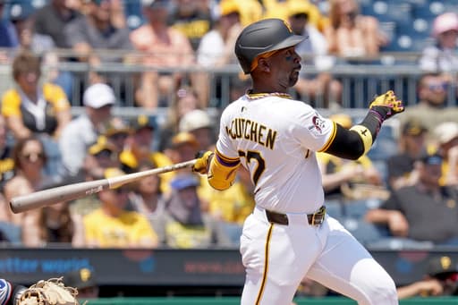 McCutchen moves past Clemente on Pirates’ home run list in 5-2 win over Marlins