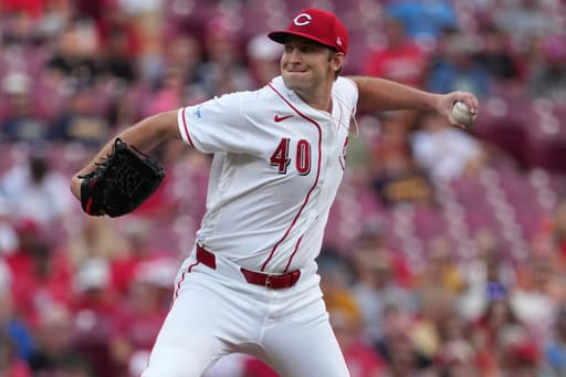 Sproat, Bauers and Vaughn power Brewers to a 2-0 win over the Reds