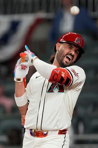 Diamondbacks’ Eugenio Suárez is hit by a pitch on left hand at All-Star Game; X-rays are negative