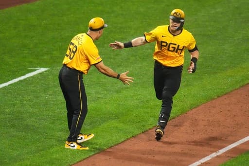 Adam Frazier has 3 hits, scores winning run as Pirates top Phillies 5-4
