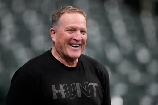 2-time NL manager of the year Pat Murphy agrees to new deal with Brewers