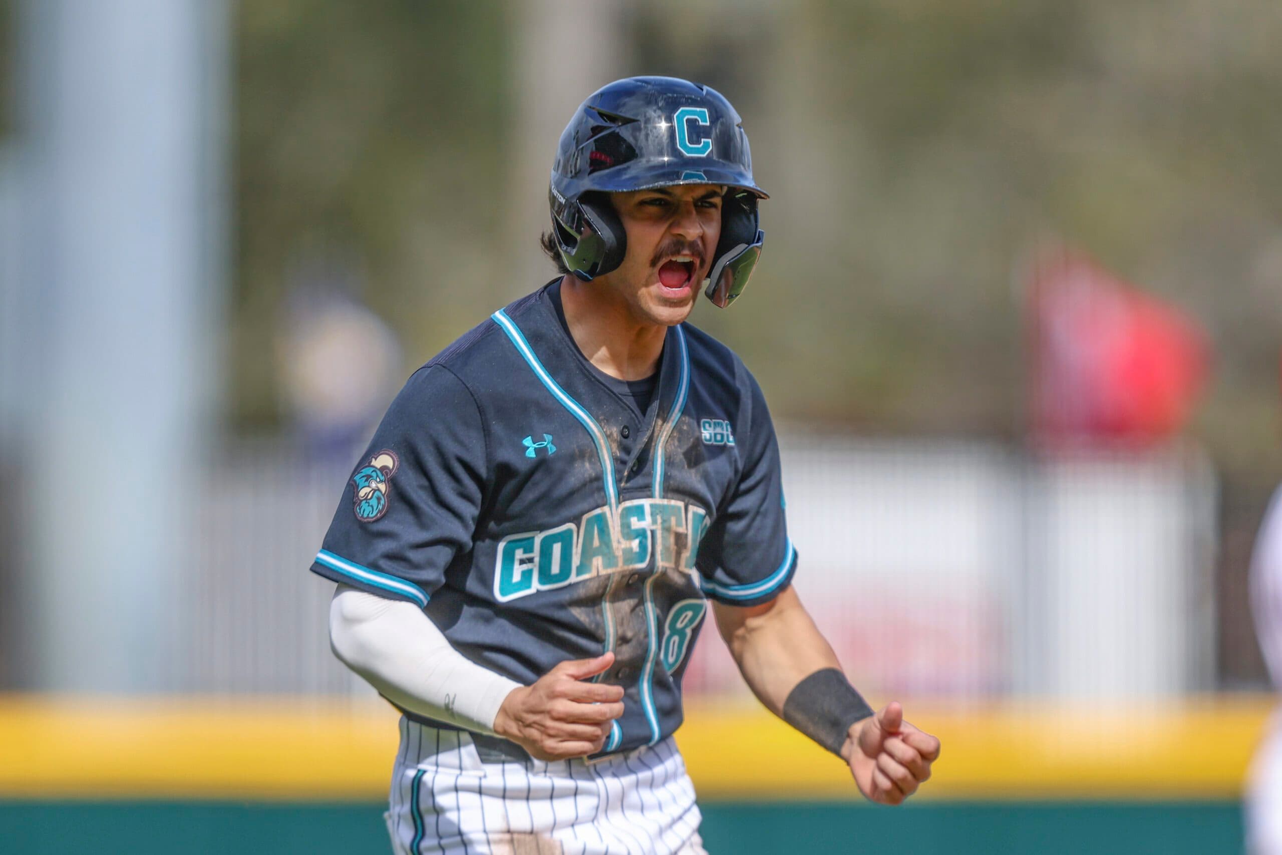 Dean Mihos Putting Together Great Offense for Coastal Carolina in College World Series 