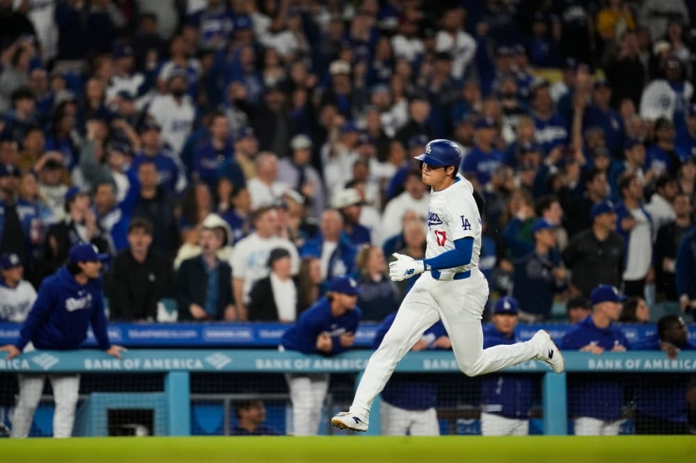 Shohei Ohtani hit first home run for Los Angeles Dodgers
