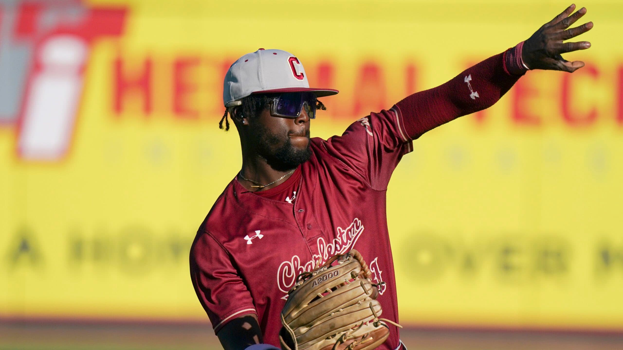 Texas Longhorns Sign College of Charleston Transfer Dariyan Pendergrass
