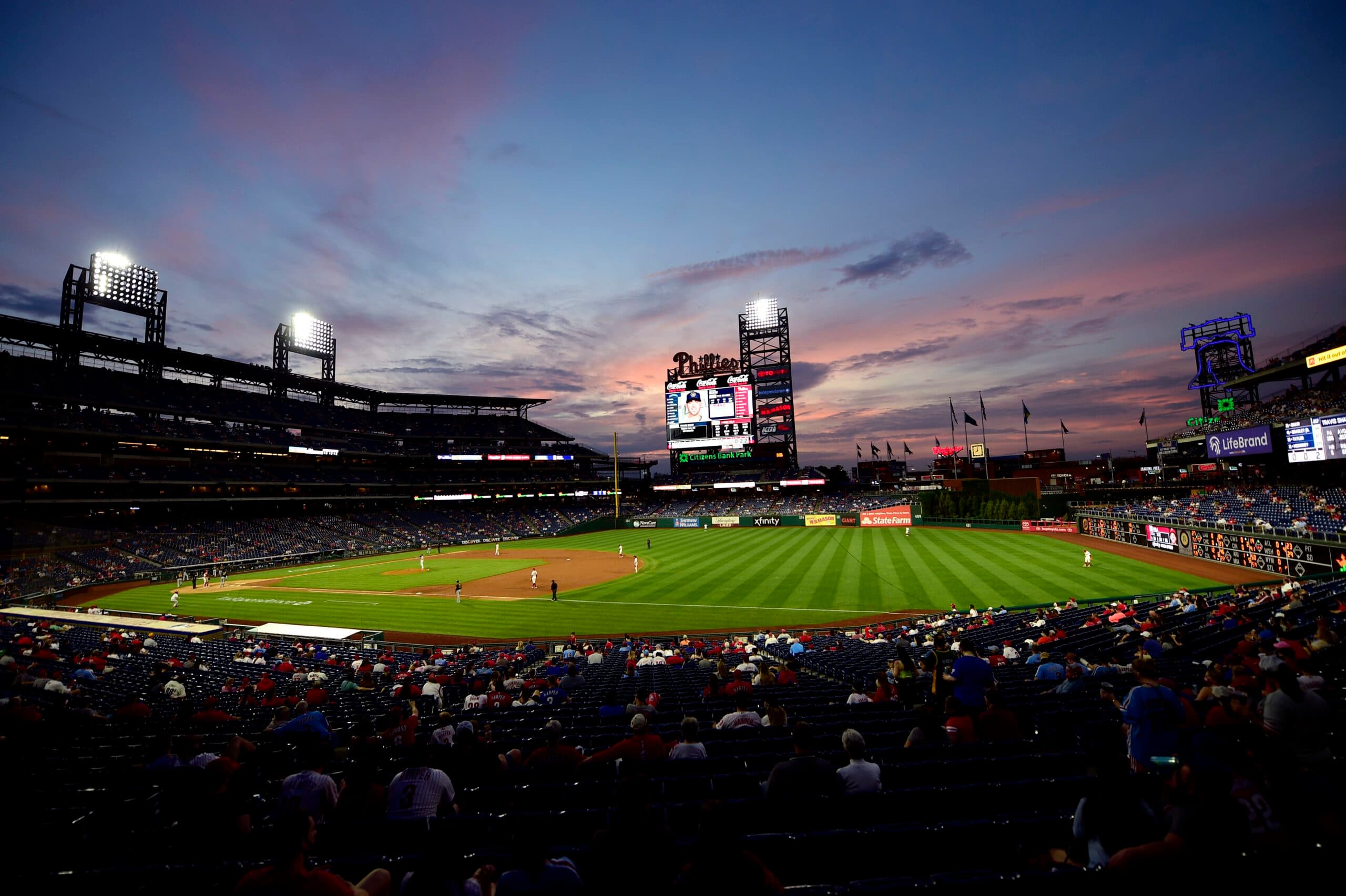 Philadelphia Phillies Sign South Korean 17-year-old Pitcher Chan-min Park