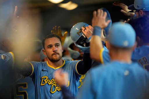 Turang hits a 2-run homer, Brewers beat Reds 3-2 for 4th straight win after 0-4 start