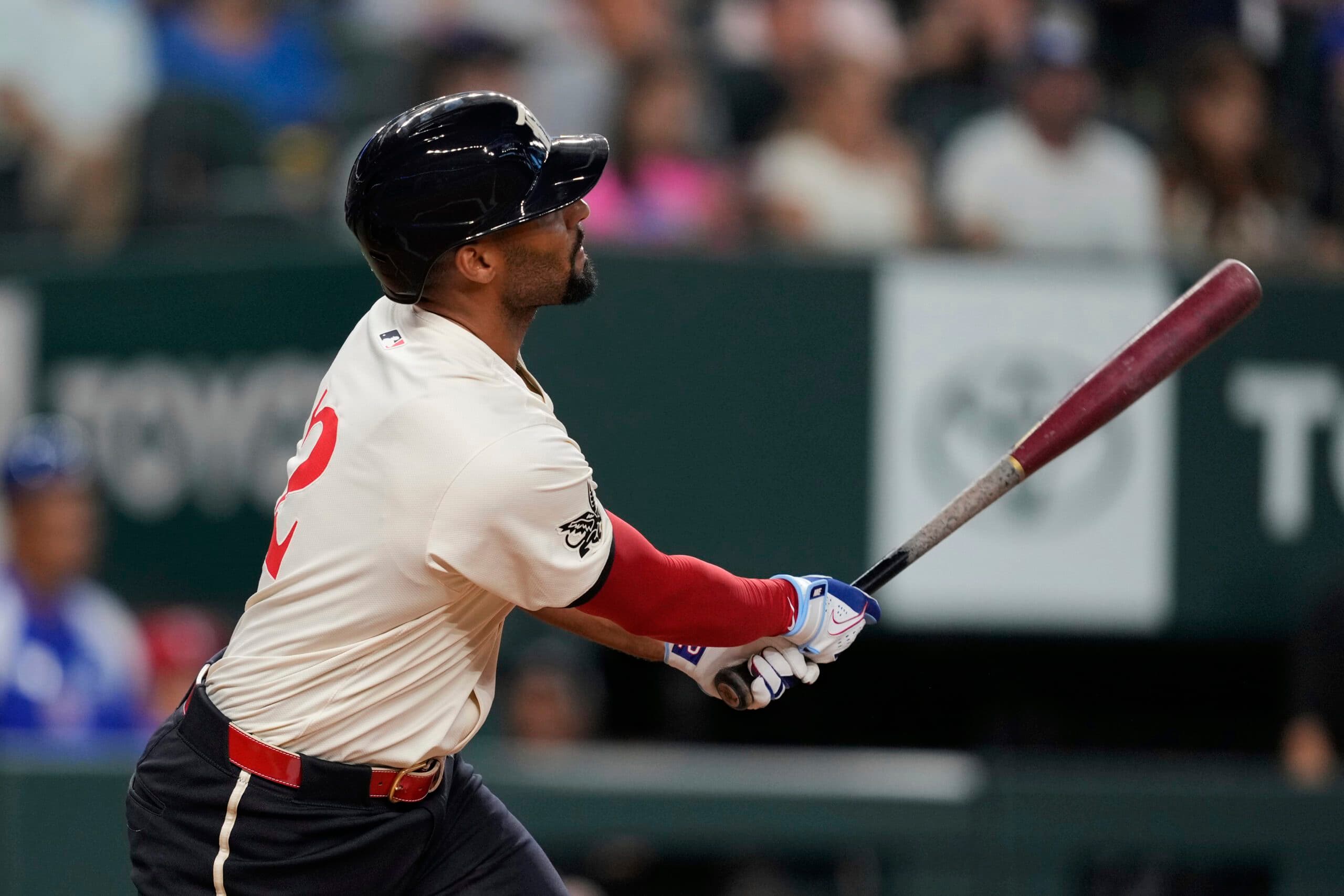 Semien has game-ending hit for Rangers in 10th to beat Braves after earlier shot to helmet