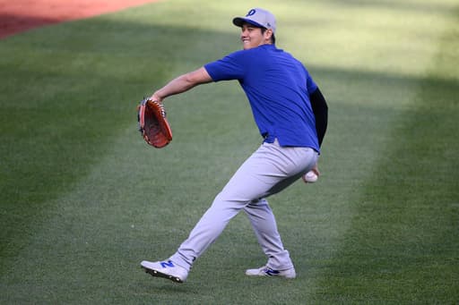 Roberts says has not detected anxiety or frustration from Shohei Ohtani in elbow rehab