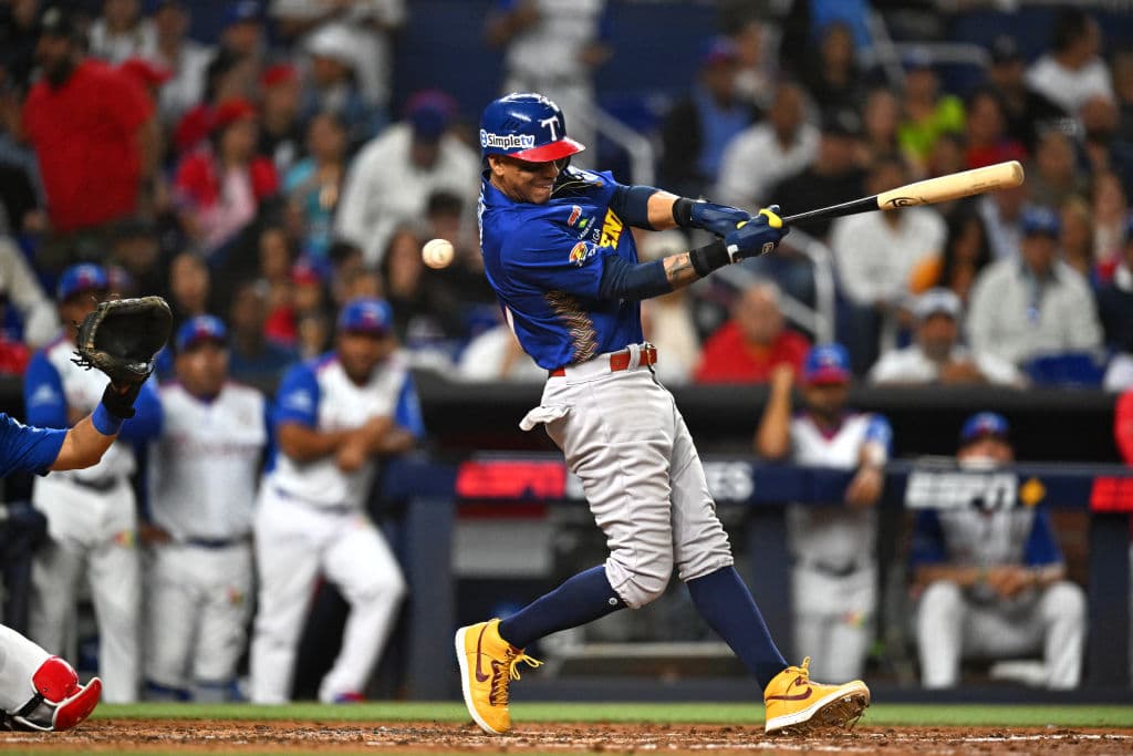 Venezuelan IF Ehire Adrianza Signs Minor League Deal With Los Angeles Angels