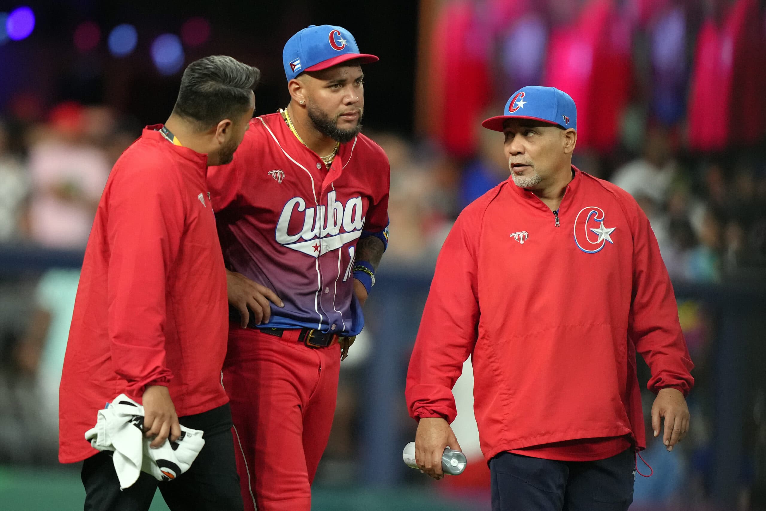 Yoan Moncada Joins Puerto Rico Winter League