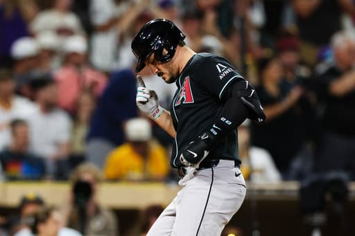 Arenado homers, Kelly pitches 7 strong innings as Diamondbacks beat Padres 3-1