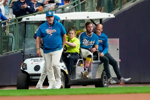 Brewers’ Brandon Lockridge is relieved his right knee injury isn’t worse after he crashed into wall