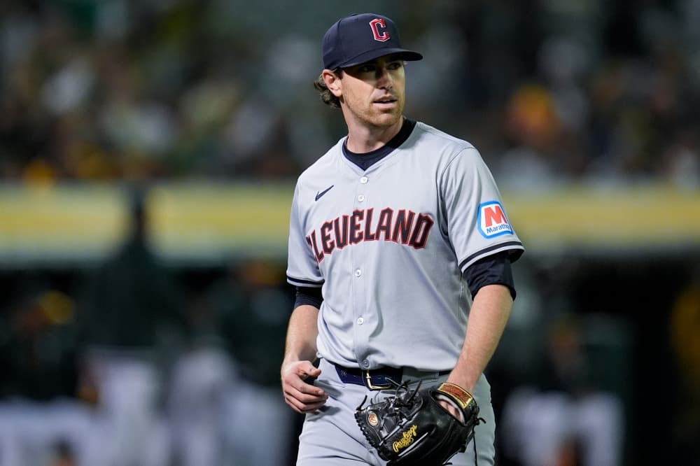 Guardians ace Shane Bieber has Tommy John surgery. 2020 Cy Young winner’s pitching future uncertain