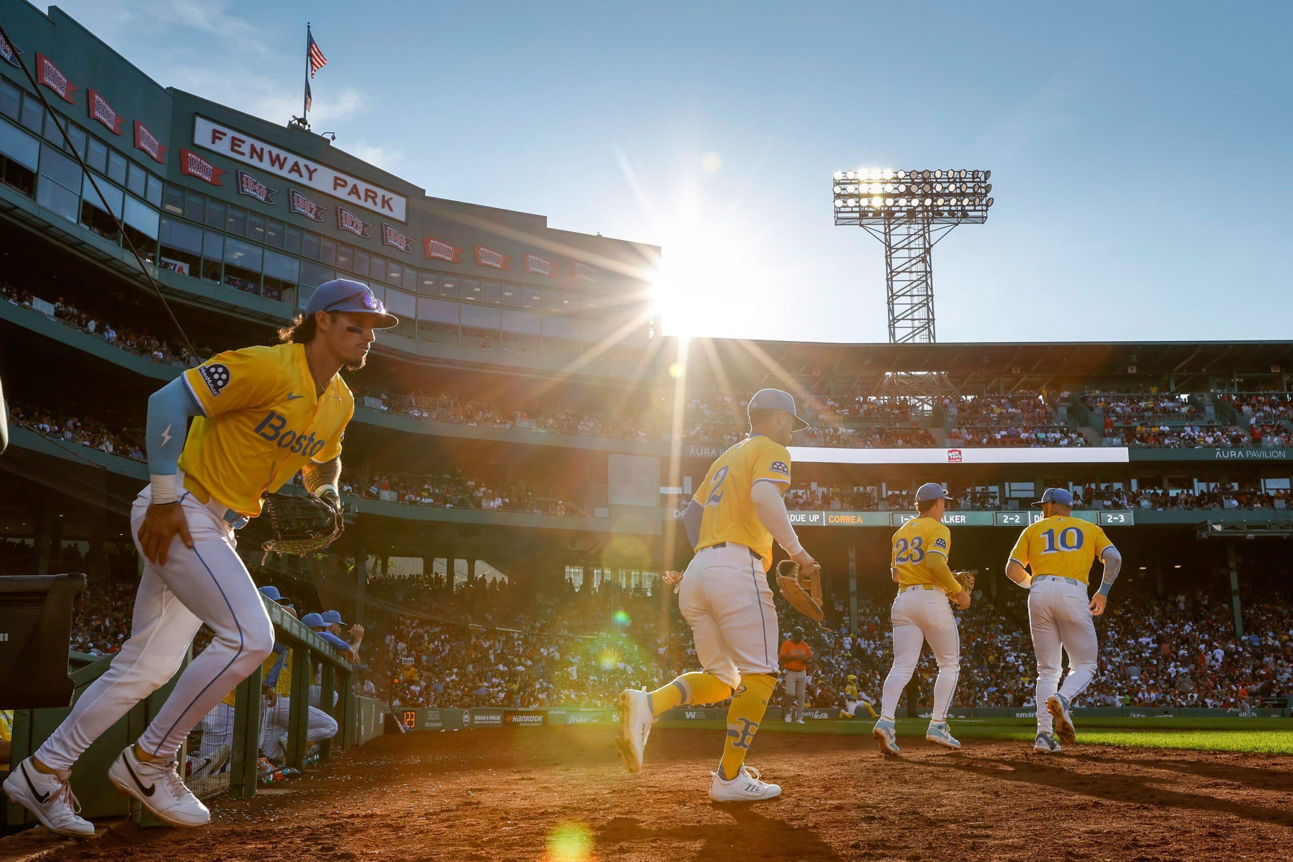 Romy Gonzalez hits a first-inning homer and Red Sox go on to beat Astros 7-3