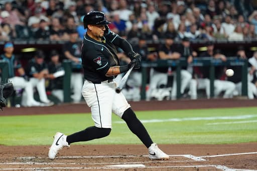 Ildemaro Vargas has 2 HRs and 5 RBIs, leads Diamondbacks past White Sox in 11-7 slugfest