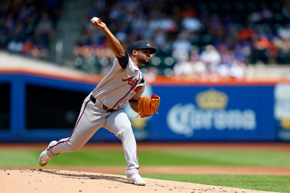 Braves right-hander Reynaldo López leaves start with right forearm tightness