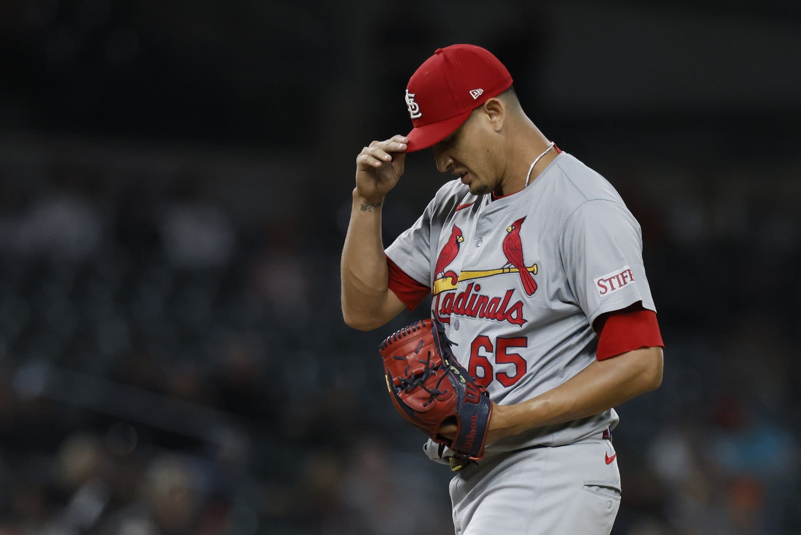 Giovanny Gallegos Signs Minor League Contract with Twins