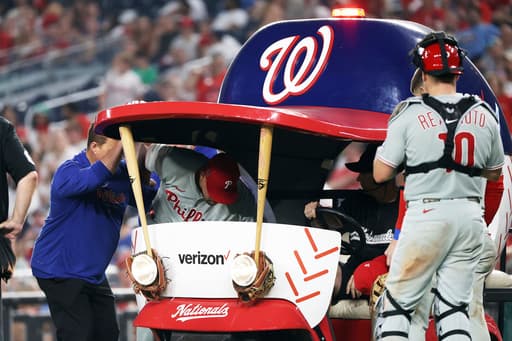 Phillies closer Jhoan Duran takes comebacker off his right ankle. Team says X-rays negative
