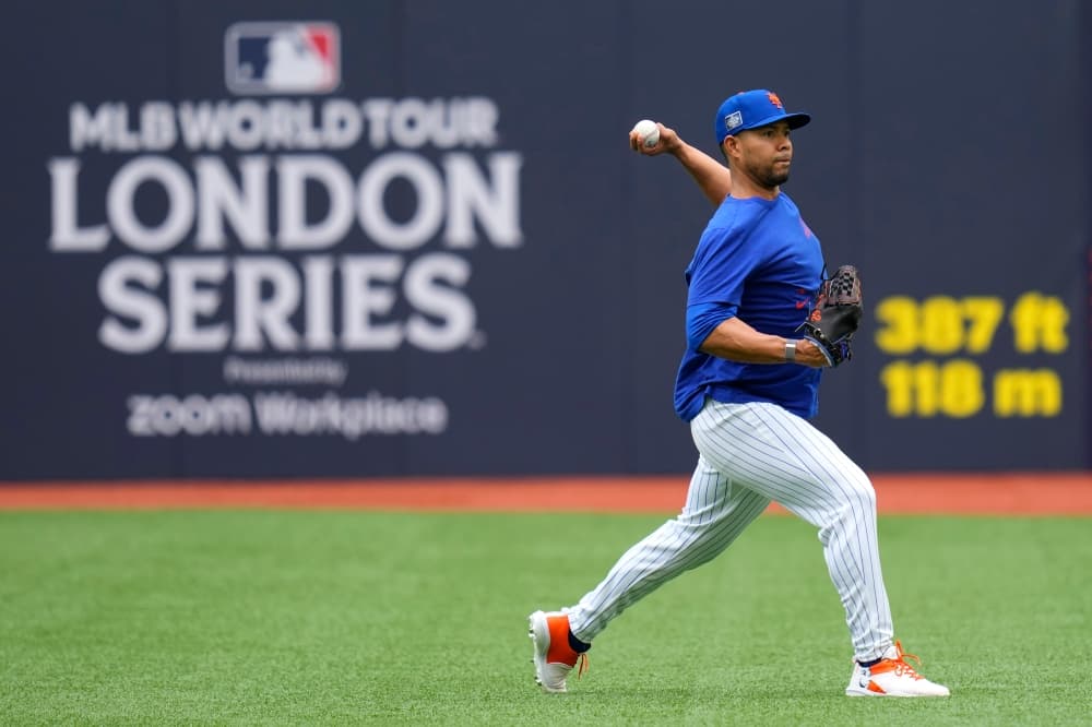 Phillies wary of ‘bounciest turf’ in London for Mets series